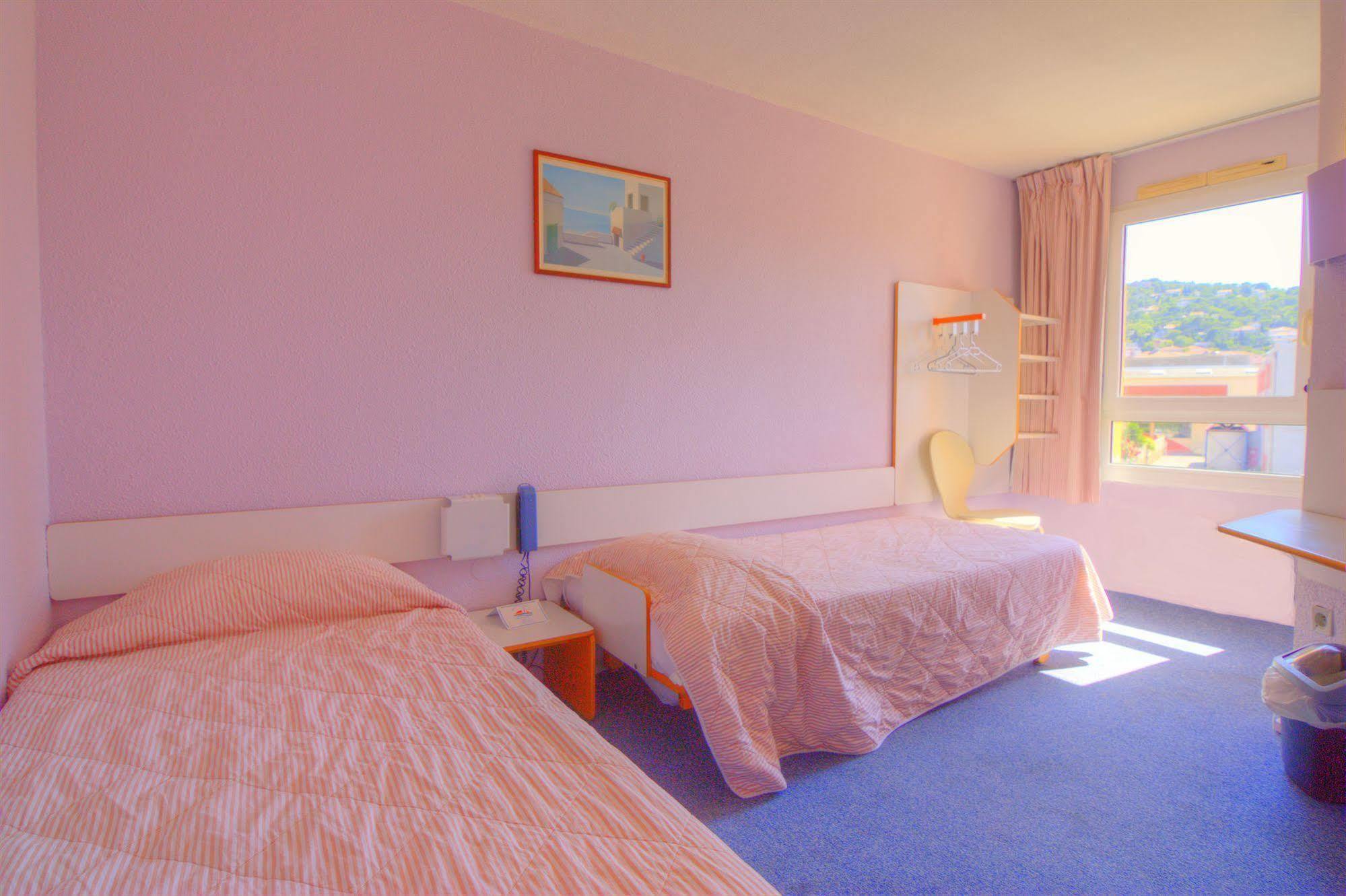 B&B Hotel Sete Centre Gare Экстерьер фото